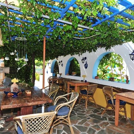 Pension Titika Katapola Exterior foto