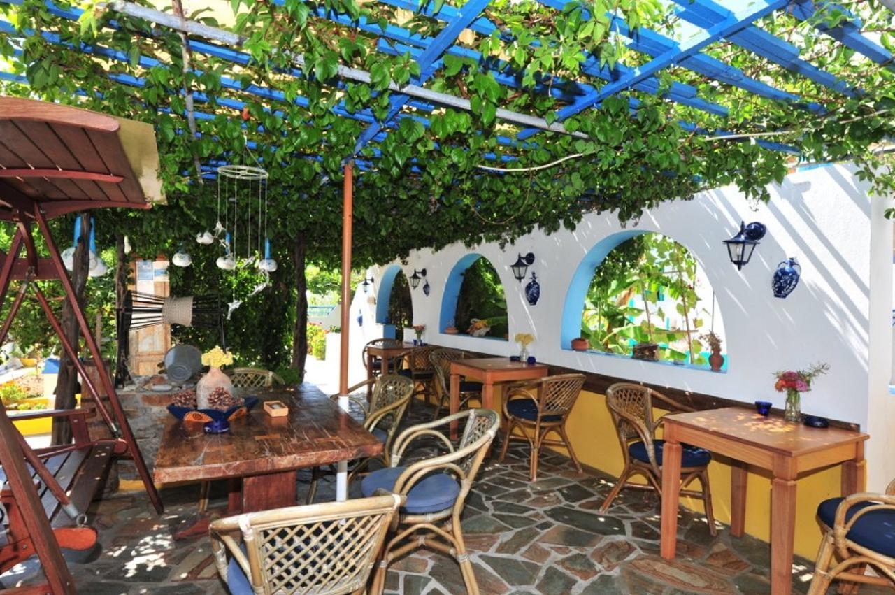 Pension Titika Katapola Exterior foto